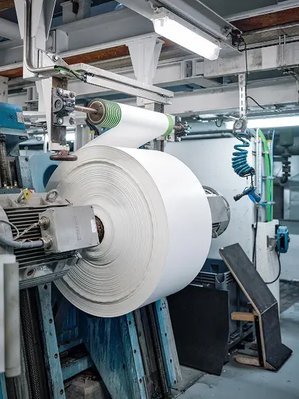 Thanks to our unique pilot system, new paper can be tested in very realistic conditions &ndash; from how it will behave in production to its recyclability.